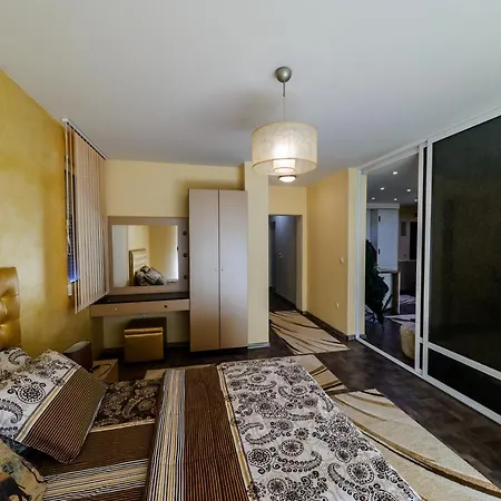 Sandanski Holiday Apartment شقة