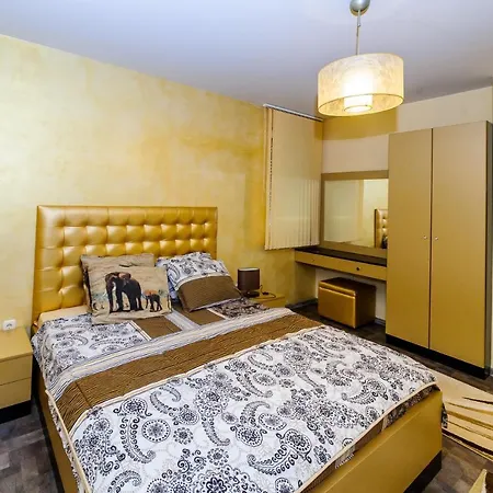 Sandanski Holiday Apartment * ساندانسكي